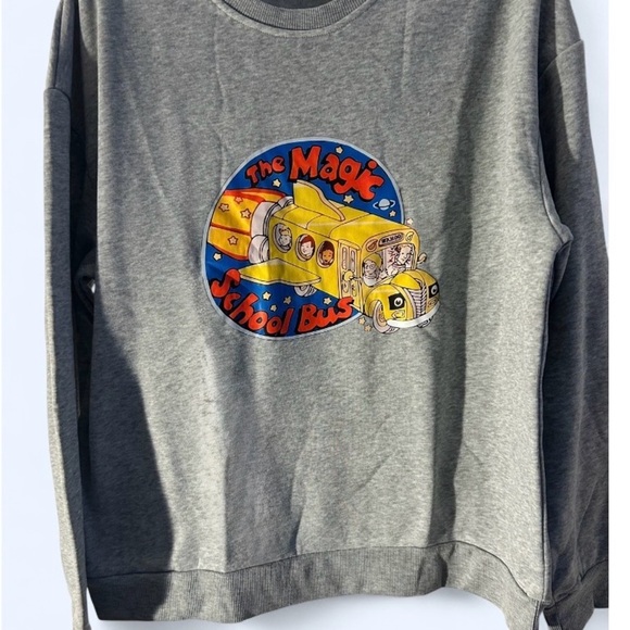 Women’s Gray Magic School Bus Sweatshirt ~ Size XL 🚌 NEW Graphic Hoodie - Picture 2 of 7